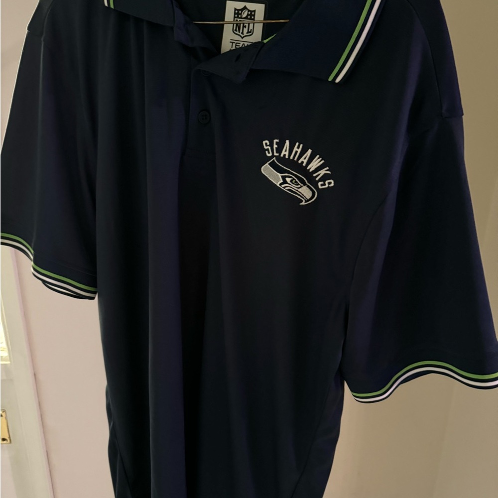 Seahawks Men's Shirt - Picture 2 of 3